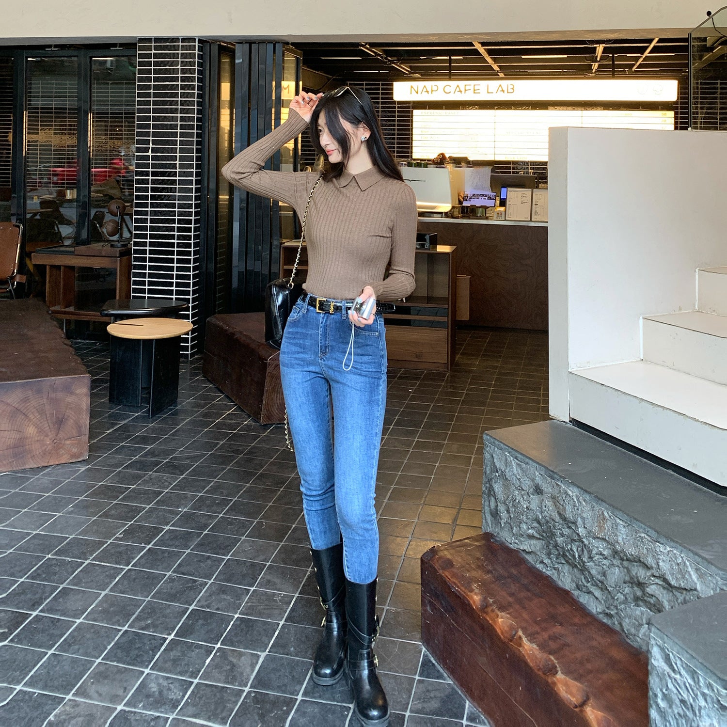 Pique Collar Slim Fit Inner Layer Apricot Knit Top for Women Polo Shirt Elegant Blouse