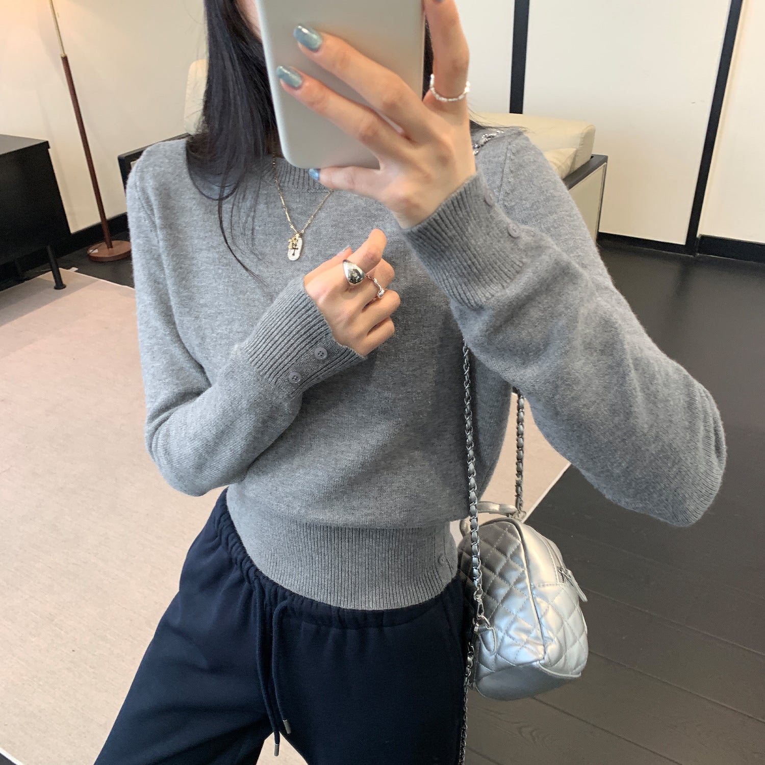 Soft Pink Round Neck Knit Top for Women, Fitted Slim Fit, Short Length Innerwear Sweater